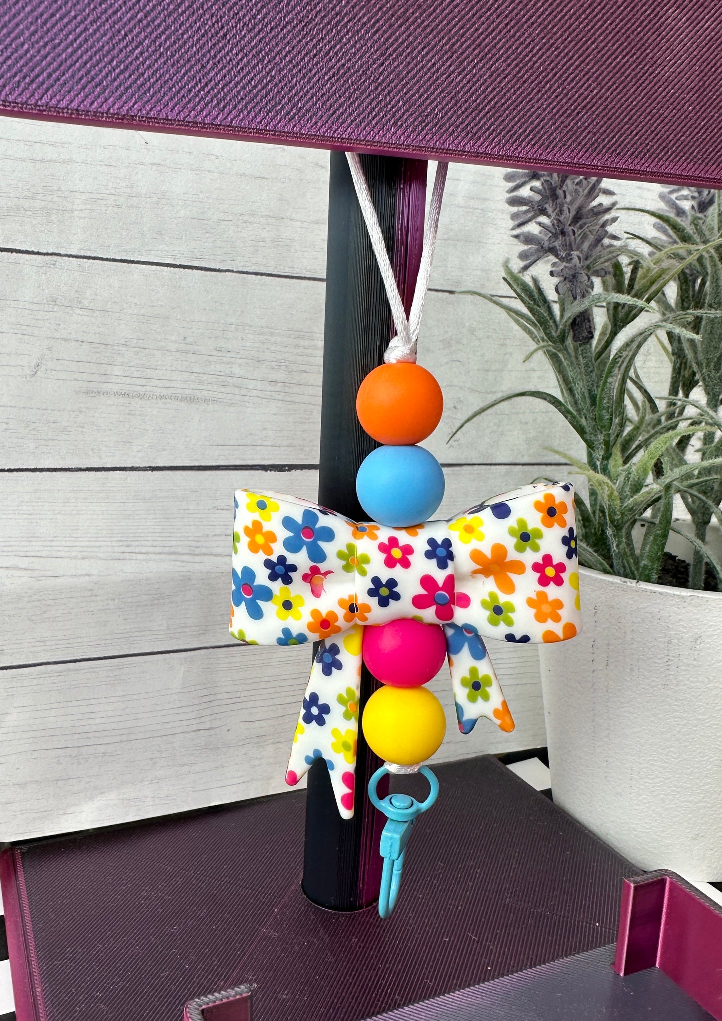Freshie Hanger #30 Lg Floral Bow