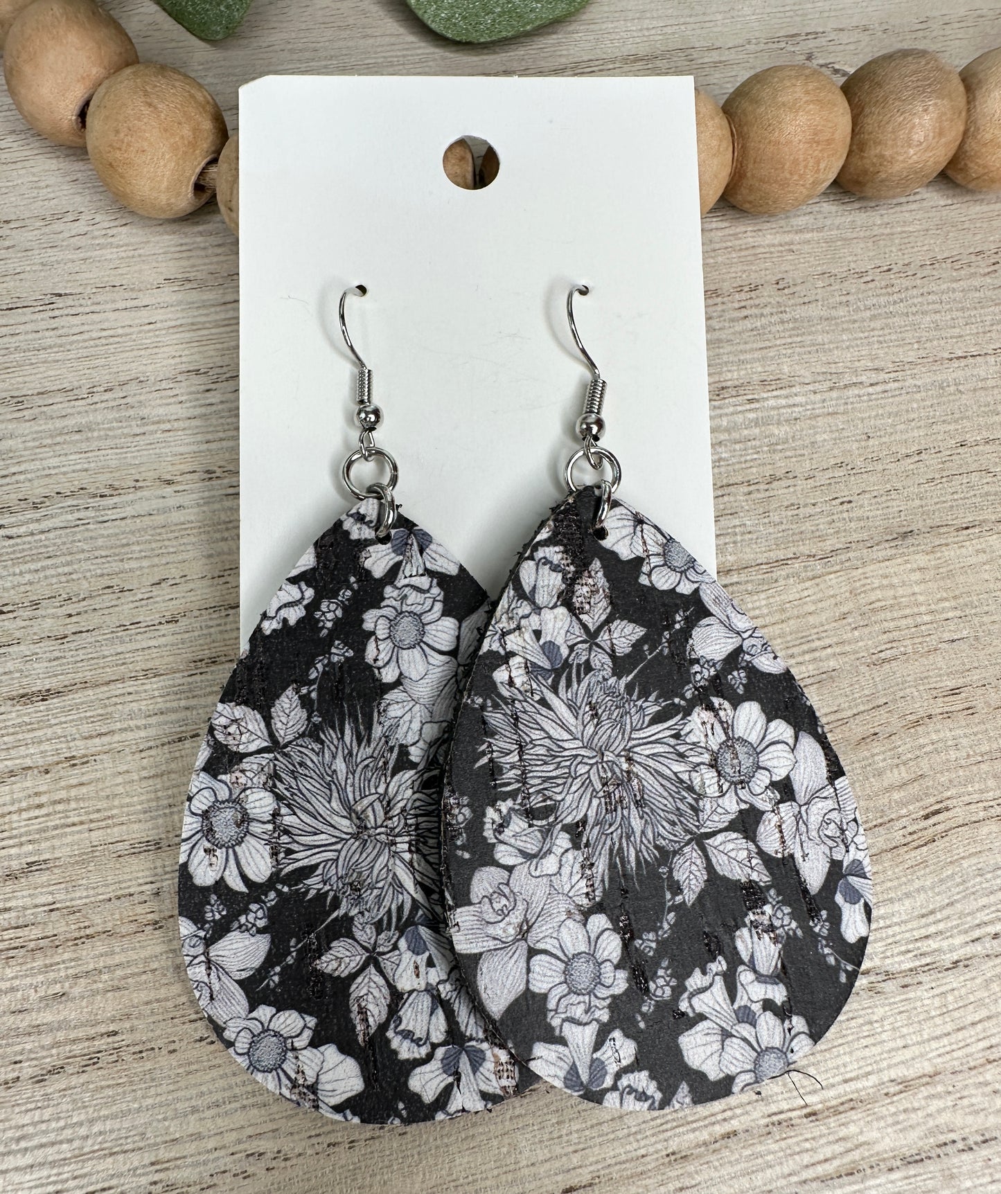 Black and White Floral Teardrop Earring