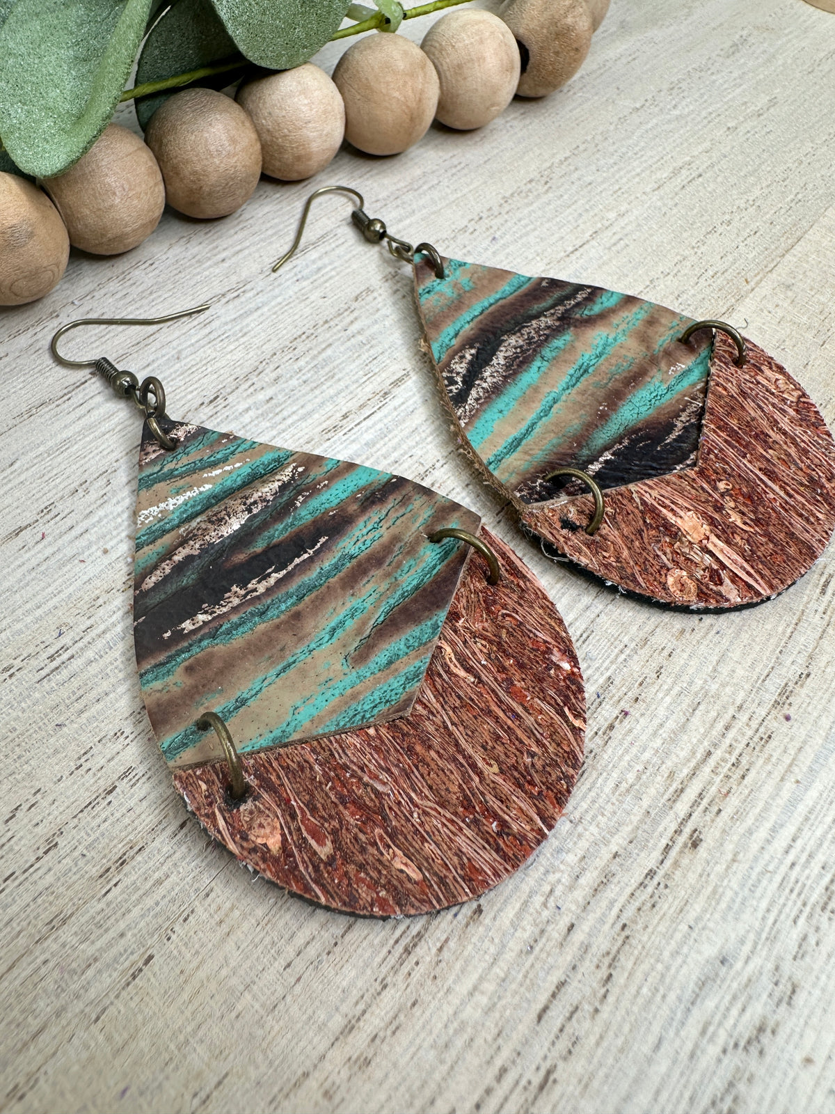 Rustic Woodland Split Teardrop Earring