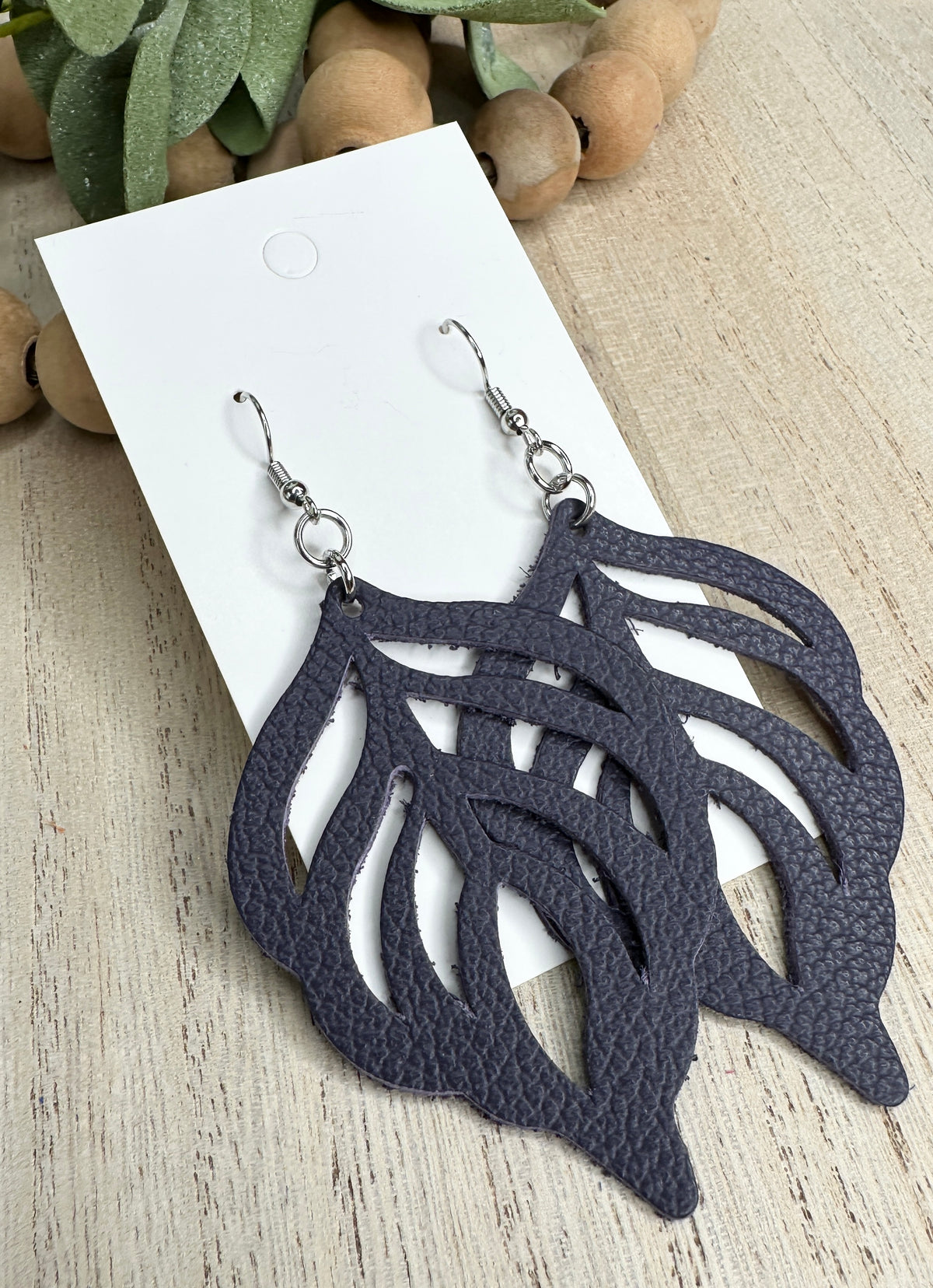Deep Purple Leaf Earring